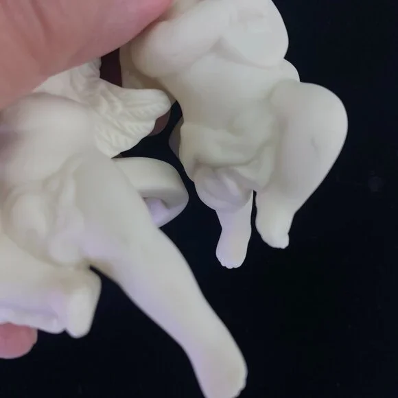 Vintage Pair Of White Bisque Porcelain Angel Candle Huggers Figurines - Picture 7 of 9